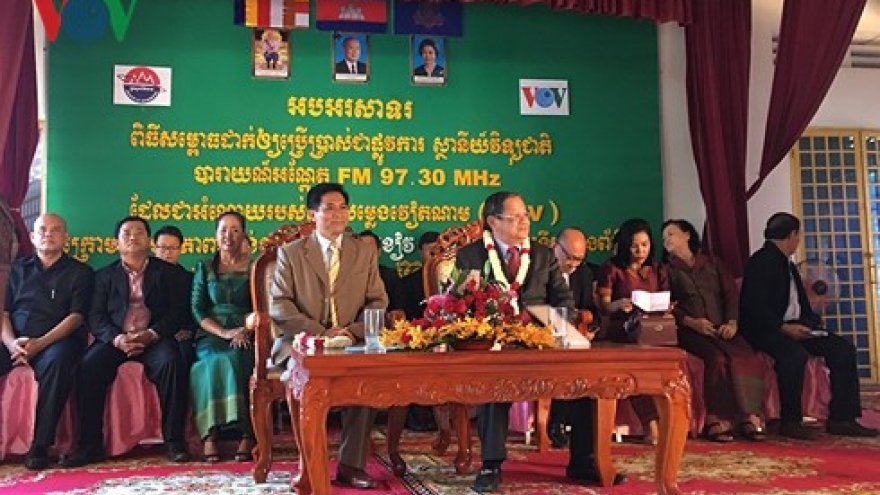 VOV-constructed FM radio station inaugurated in Cambodia