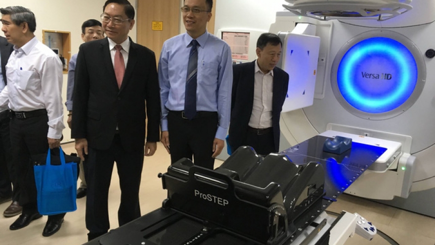 ​Vietnamese hospital uses cutting-edge radiotherapy system 