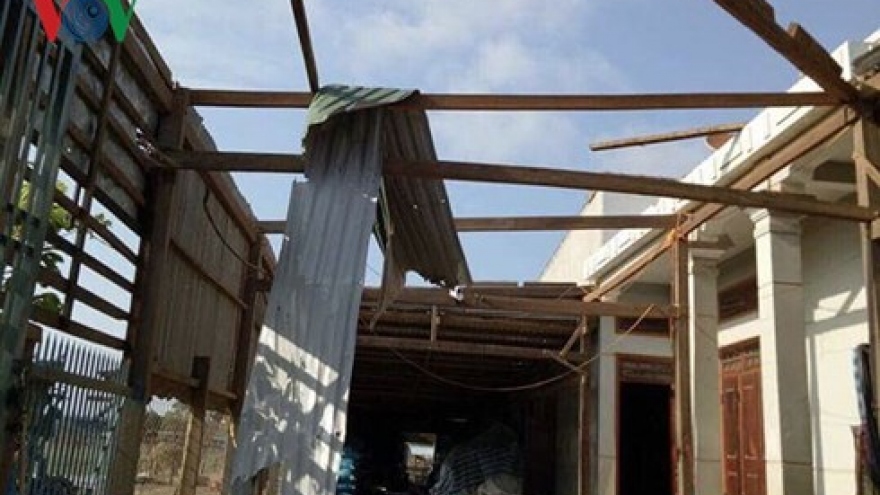 Heavy rain, tornado damage hundreds of houses in Dak Lak