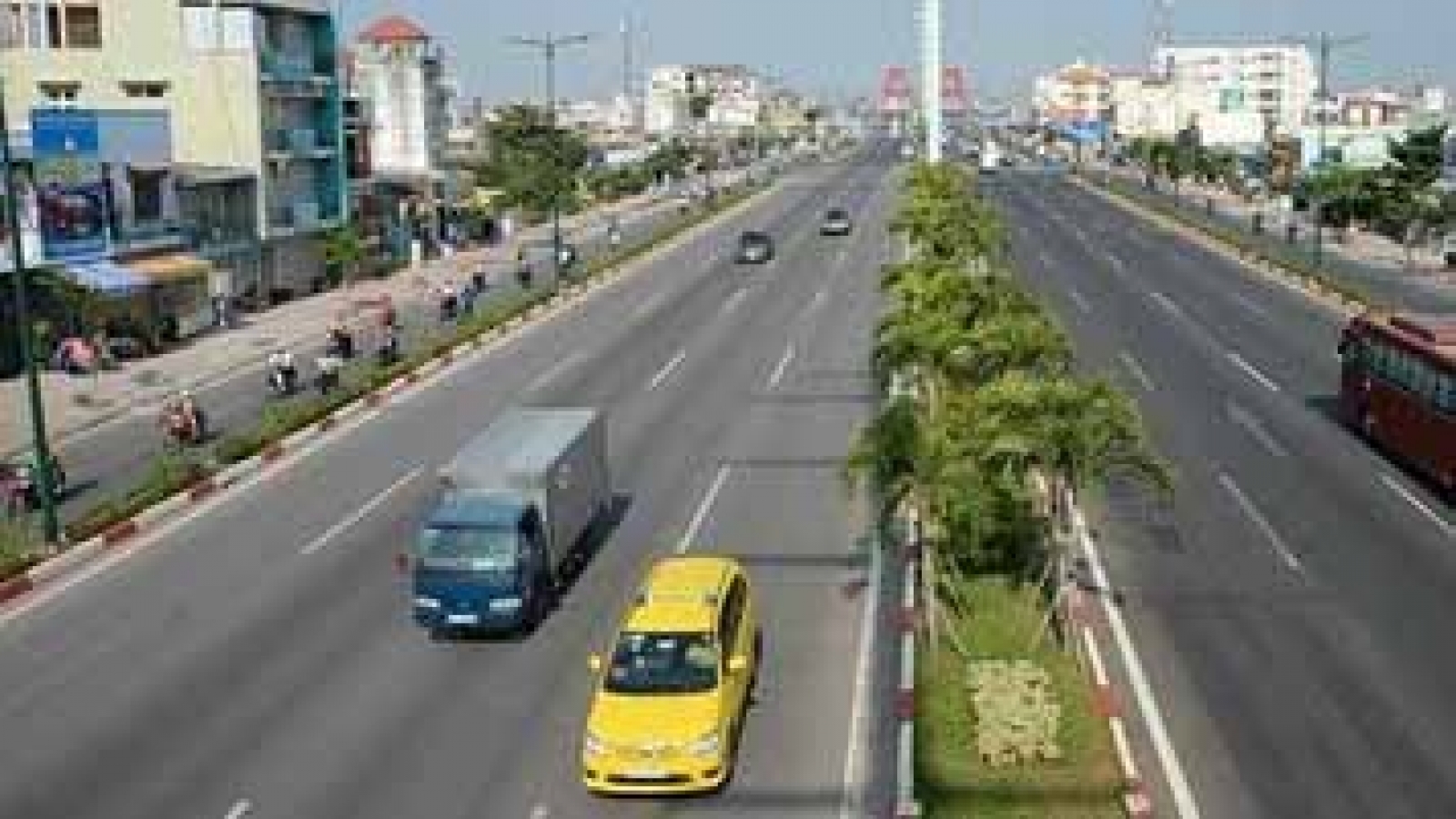 HCM City's first rapid bus line to start in 2017