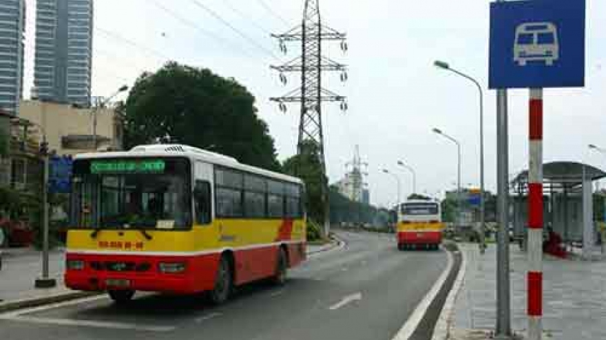 Hanoi completes rapid bus stations