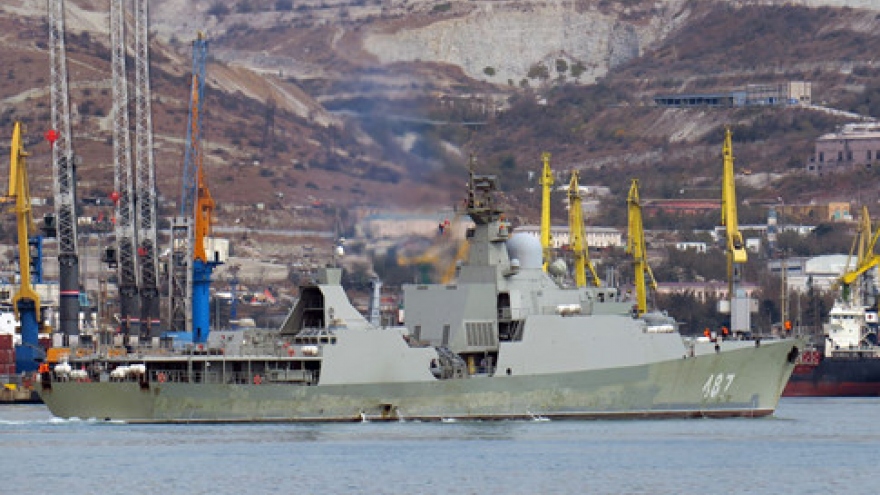 Fourth Gepard-class warship begins journey to Vietnam