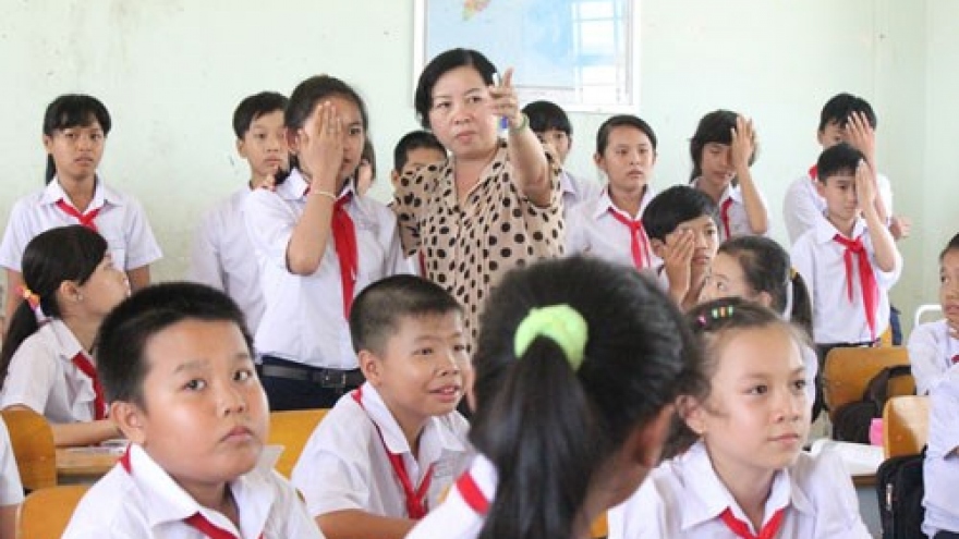 Children in Ba Ria–Vung Tau, Thai Nguyen receive support