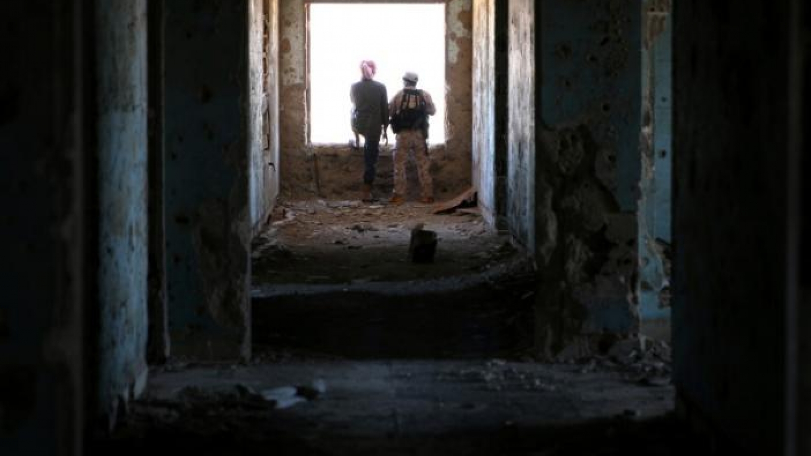 Syria truce largely holds as aid preparations begin