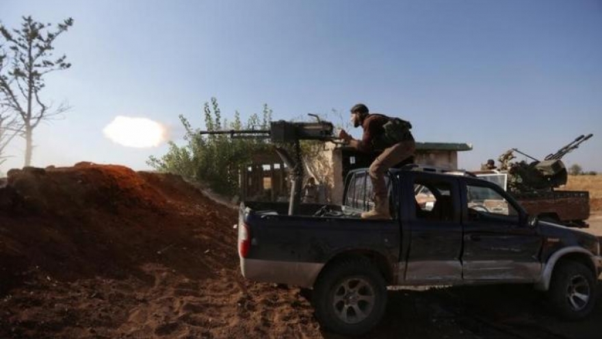 Air strikes, fighting break Russian-declared ceasefire in Syria's Aleppo