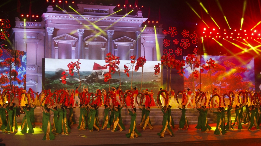 Hai Phong to host Flamboyant Flower Festival  