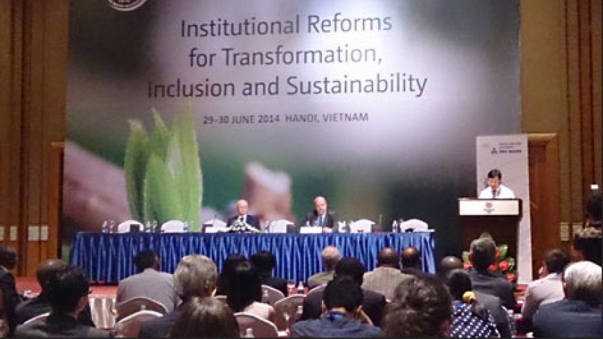 Int’l experts share institutional reform experience