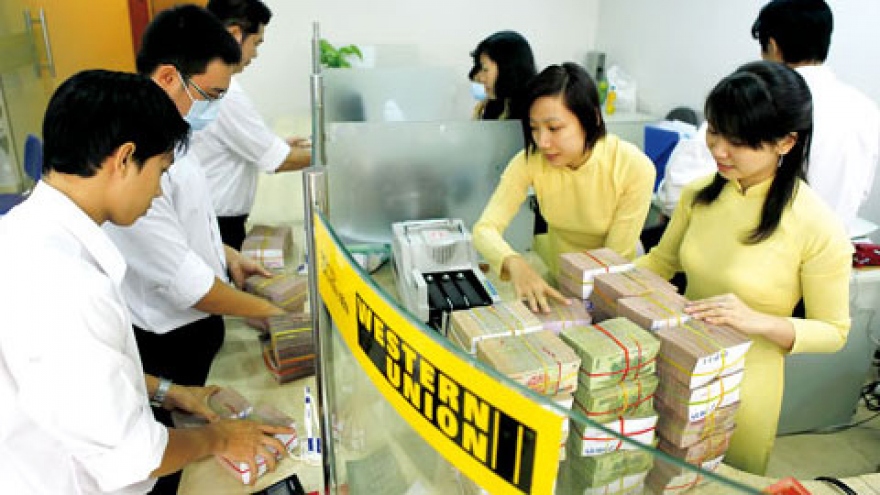 Vietnam in top 10 overseas remittance recipients  