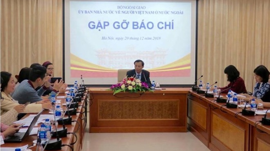 Vietnam to be among top remittance receivers in 2018