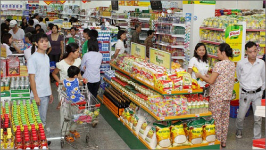 Foreign retailers challenge domestic manufacturers