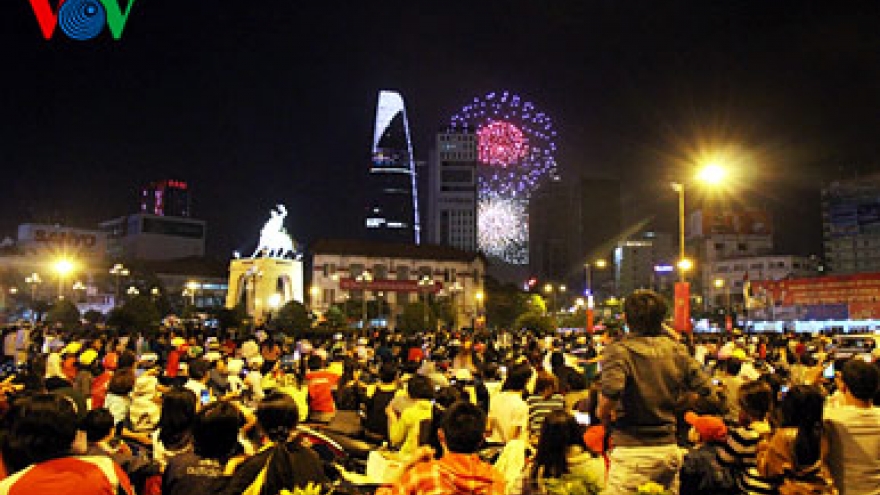 Revellers ring in Lunar New Year across Vietnam