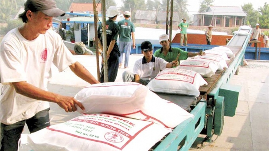 Vietnam rice firms chafe at China import limits