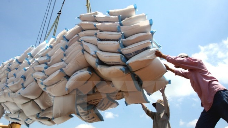 Vietnam earns US$2.2 billion from rice export this year