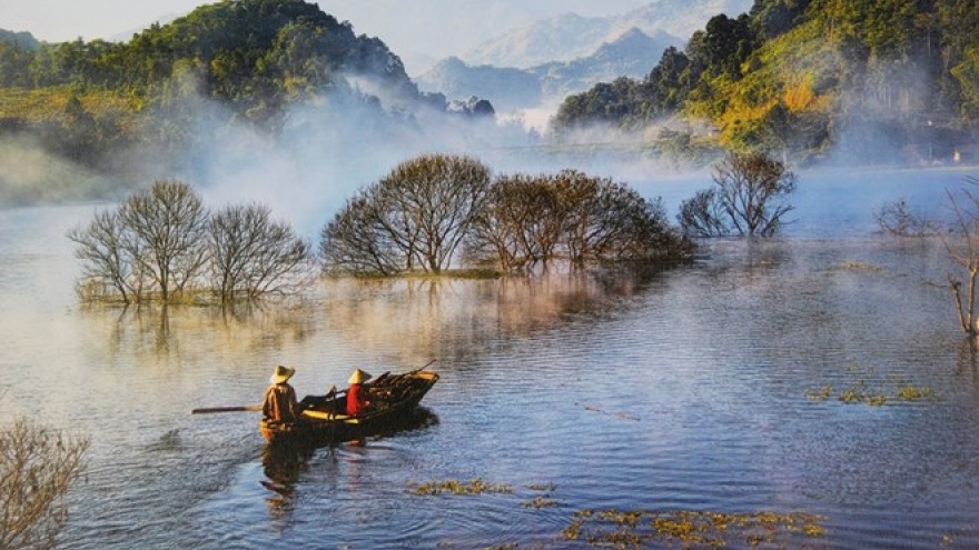 Vietnam river exhibition underway in Nha Trang