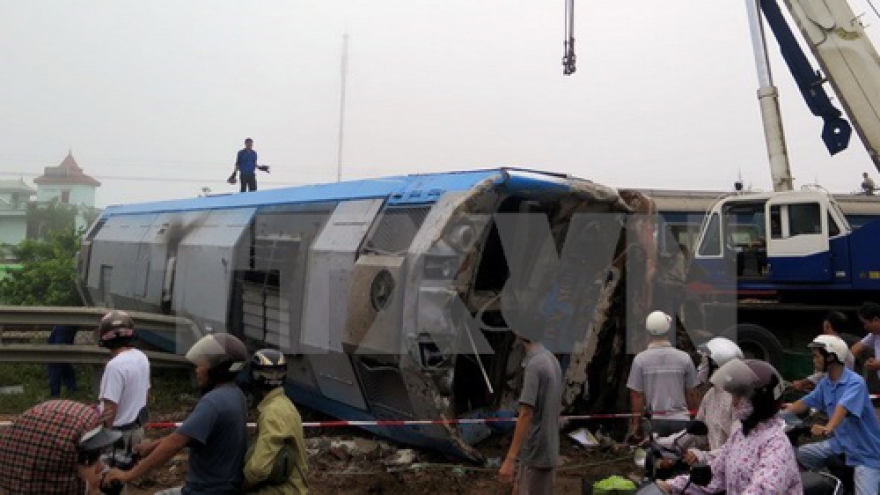 Road accidents fall but railway crashes rise in 2015