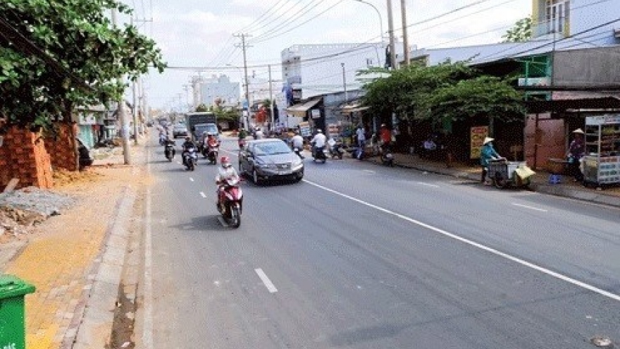 HCM City aims to build road beside clogged highway