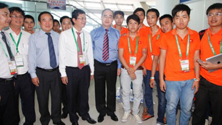 
        Japanese team wins ABU Robocon champion
                              