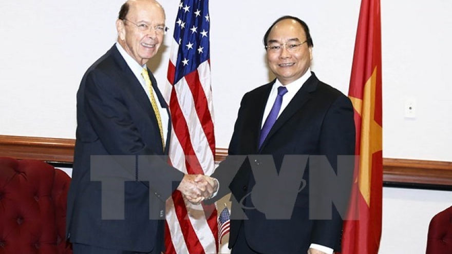 PM Phuc greets US Secretary of Commerce