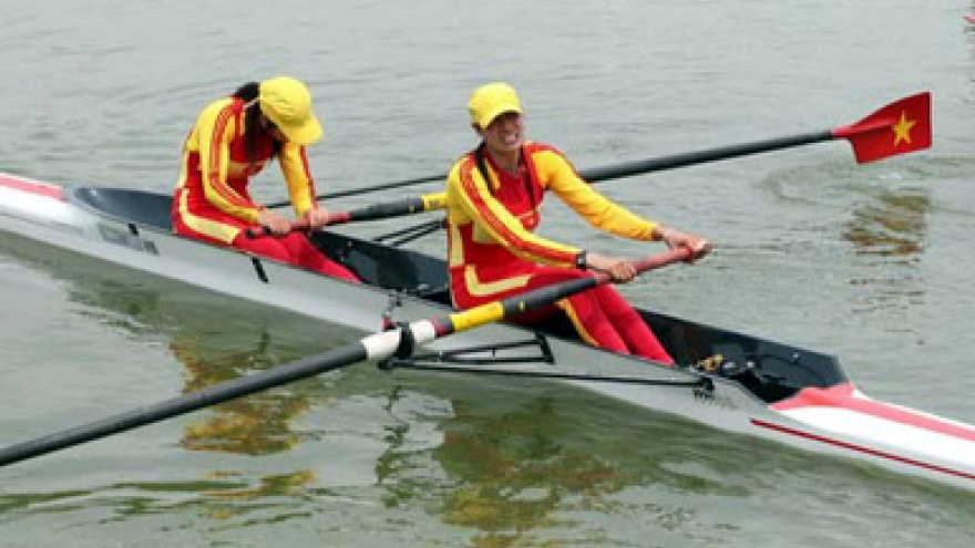 Vietnam tops SEA Rowing Champs in Malaysia