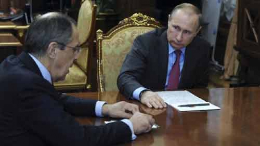 Putin says Russians to start withdrawing from Syria