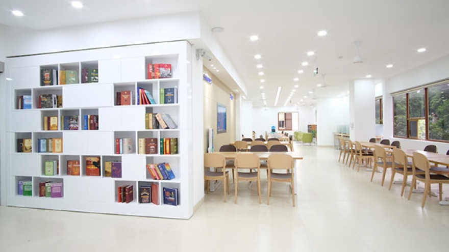 Samsung opens S.hub sharing space at Vietnam National Library