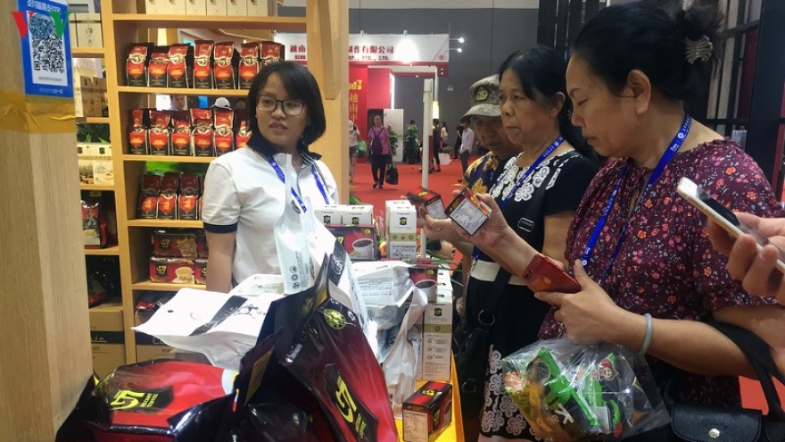 Vietnamese pavilion at China-ASEAN Expo attracts thousands of visitors