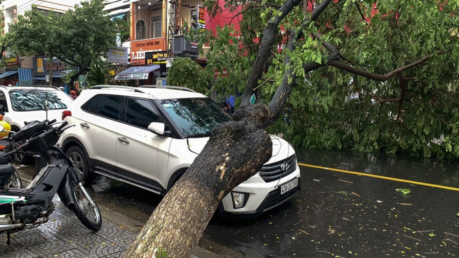 Residents from Central Vietnam fight to overcome devastation of Storm Matmo