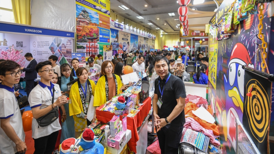 Vietnam International Travel Mart features specialities, attractive games 