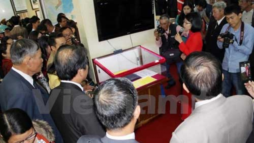 
        Exhibition on Truong Sa, Hoang Sa archipelagos opens in Da Lat
                              
