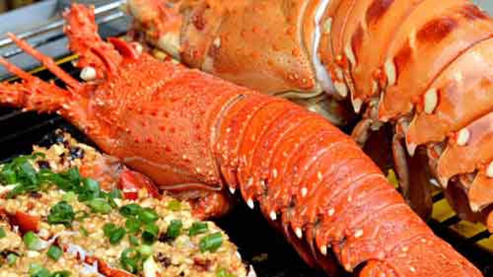 Saigon Café hosts seafood themed dinners in April