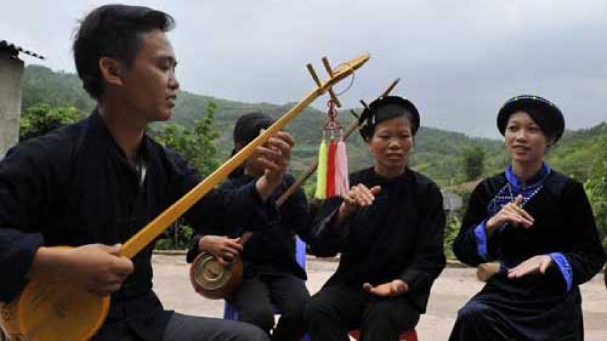 Folk songs of the San Chi