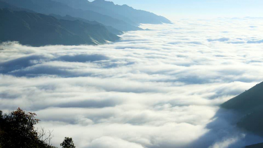 Amazing cloud hunting journey in Lao Cai province