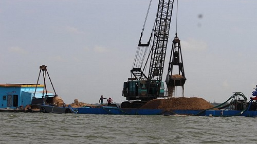 Sand exploitation a grave concern in Vietnam’s Mekong Delta
