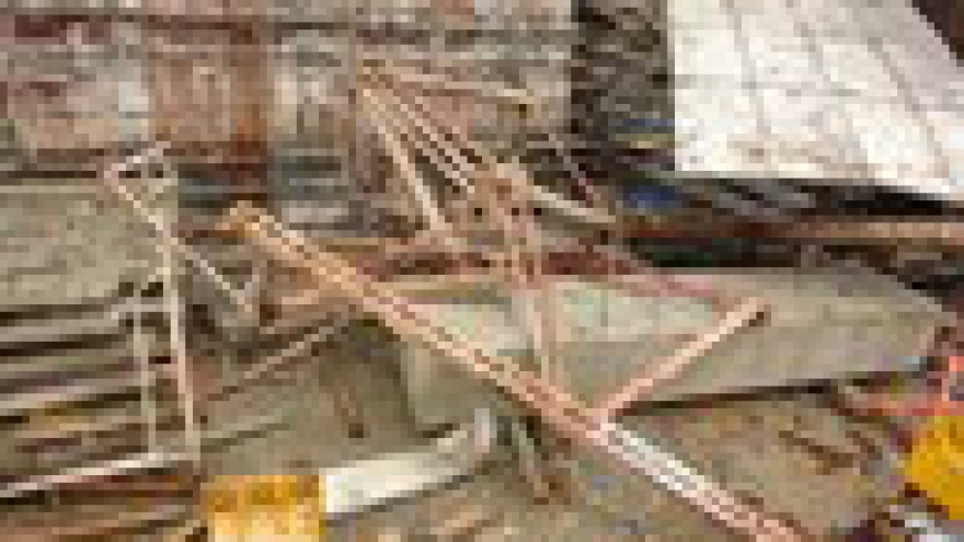 Two die in Yen Bai scaffolding collapse