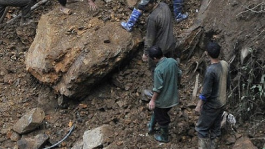 Lao Cai: flooding kills at least seven gold miners