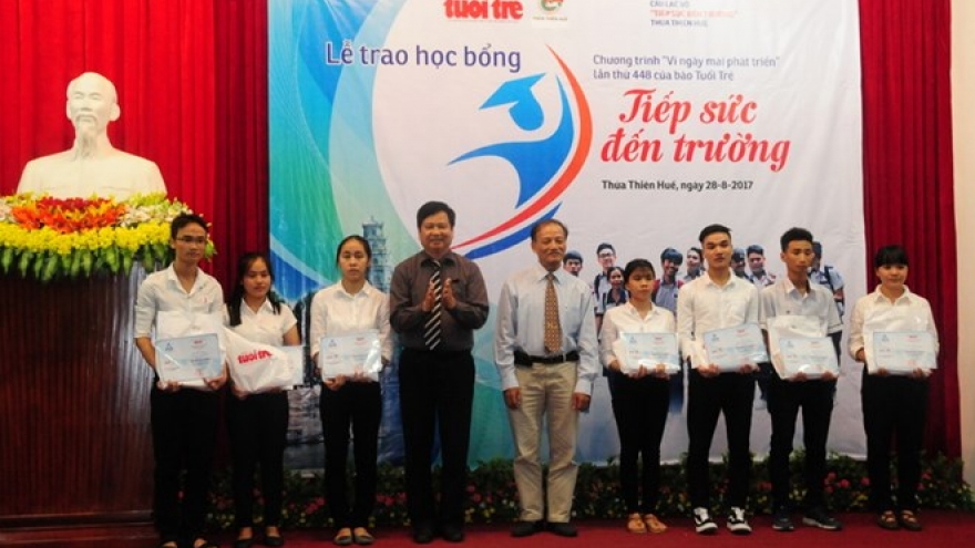 Scholarships give strength to poor new students