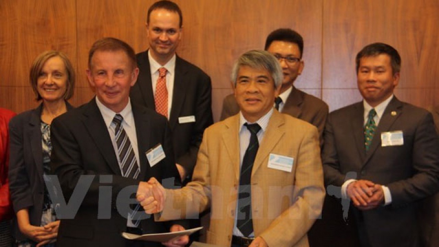 Vietnam, Australia strengthen sci-tech ties