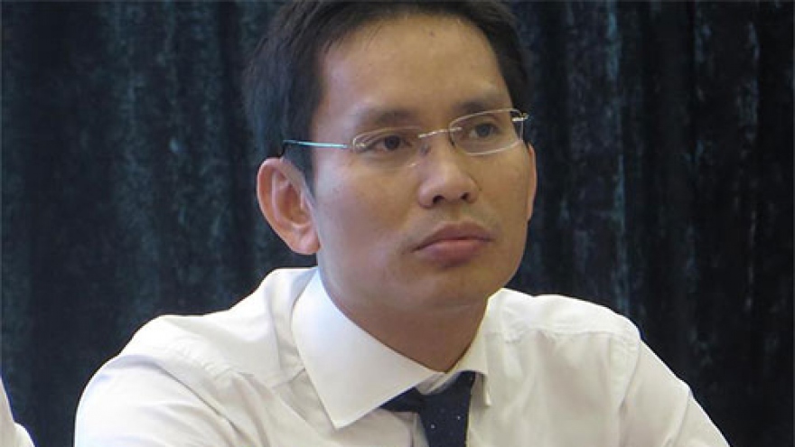 
        Vinamilk divestment: first step in December
                              