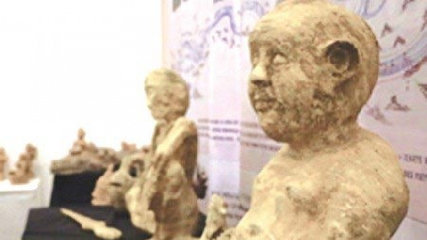 Hanoi hosts sculpture exhibit