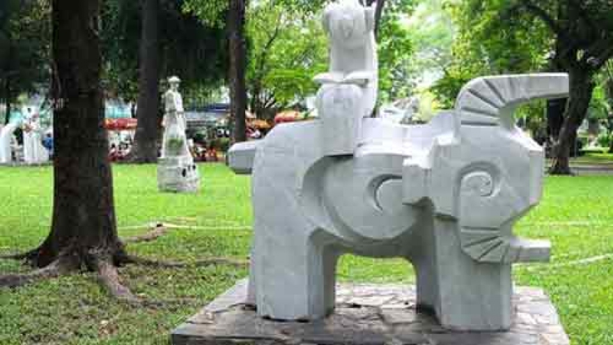 First contest for public-sculpture design launched