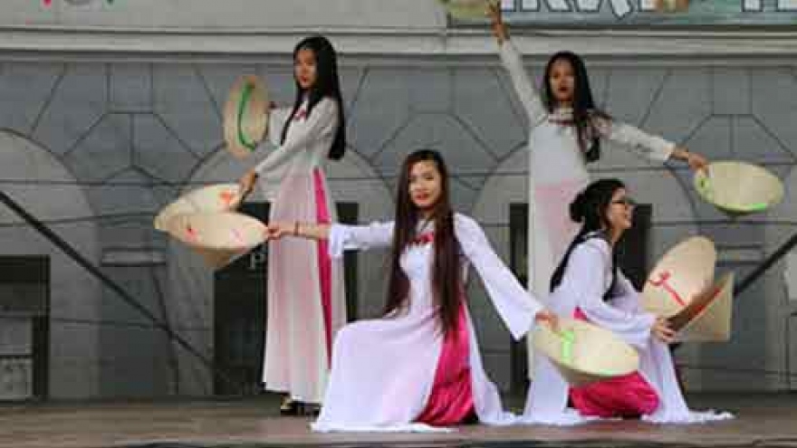 Vietnam leaves good impression at Czech folk culture festival
