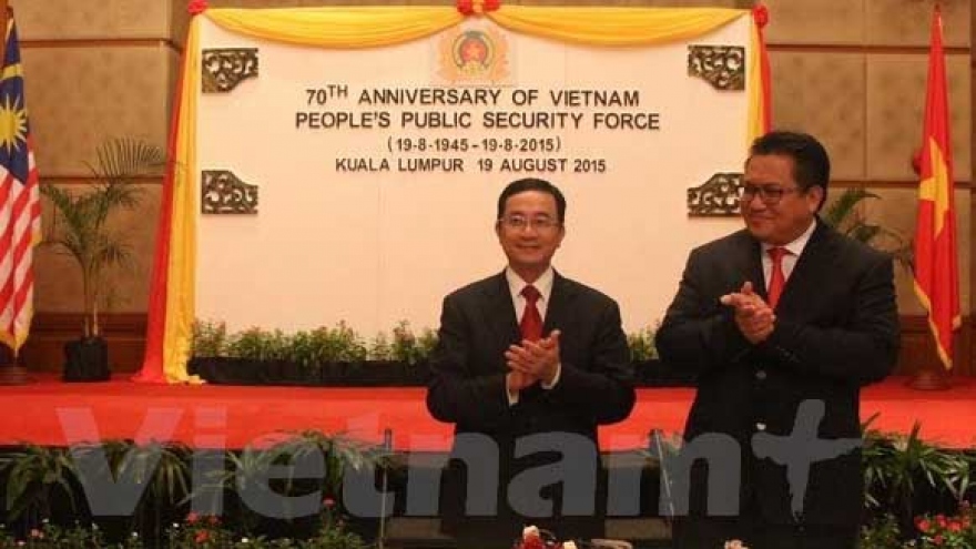 China, ASEAN issue declaration on security cooperation