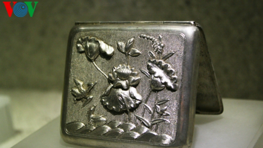 History Museum features lotus on royal antiquities 