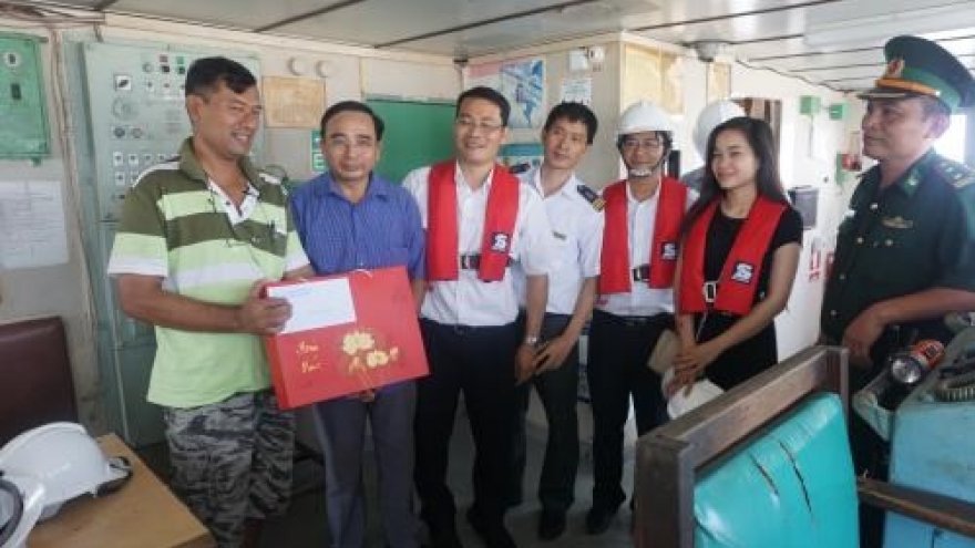Three foreign ships abandoned for months in Vietnamese waters