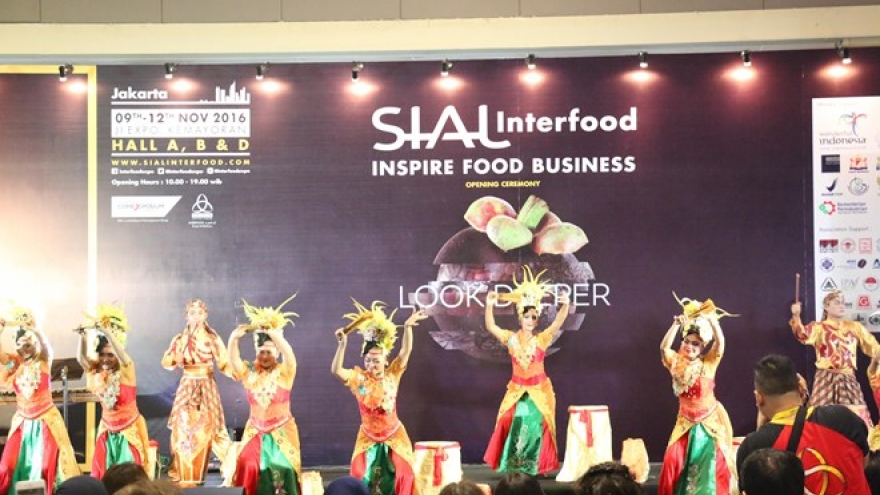 Vietnam introduces products at Indonesia food expo