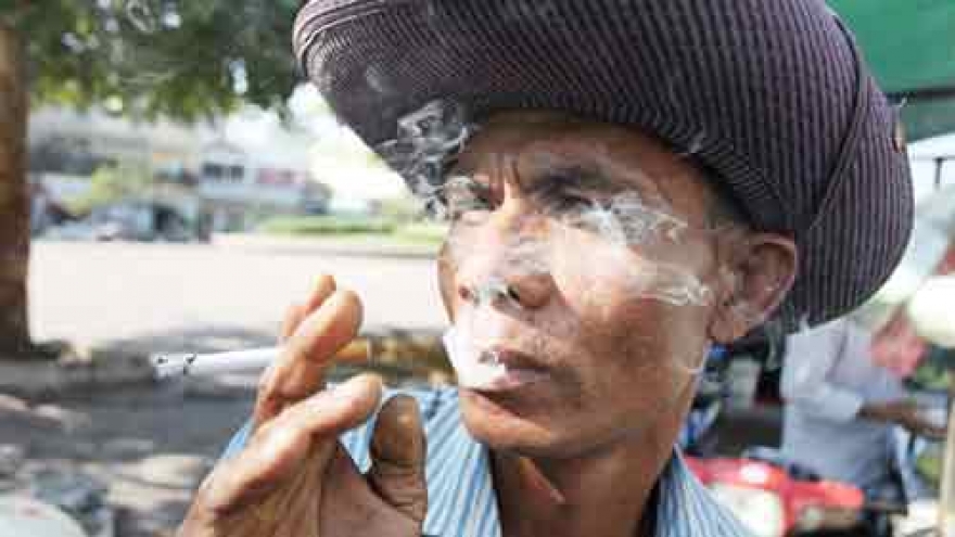 Cambodia launches campaign against smoking in tourist city