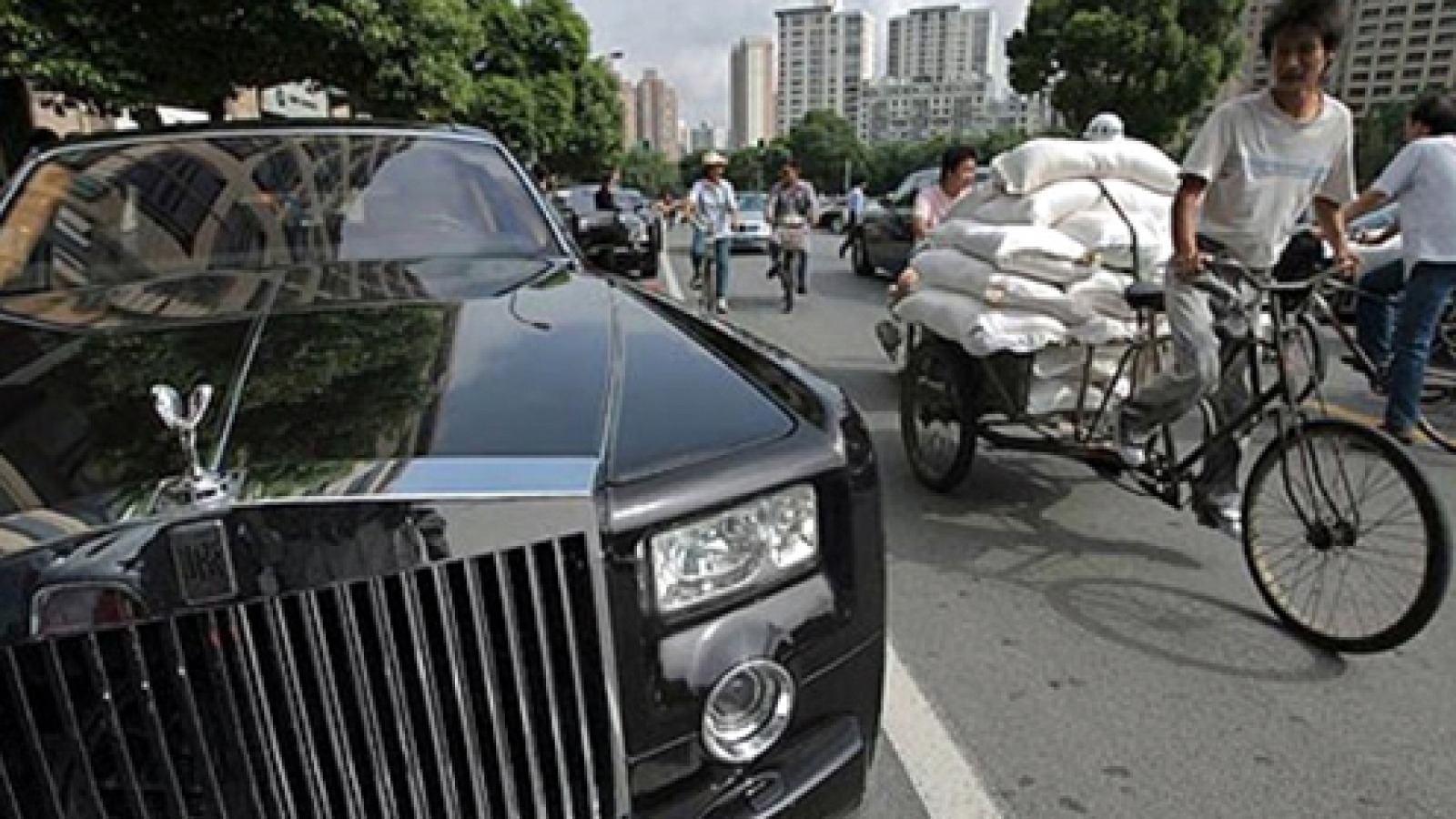 Super rich in Vietnam triple in past decade: WB report