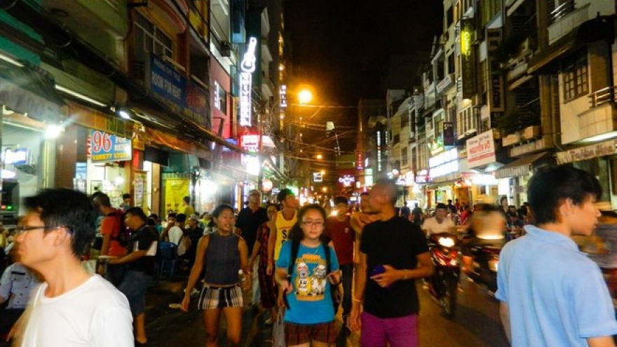 What will become of Saigon's backpacker district after street cleanup campaign?