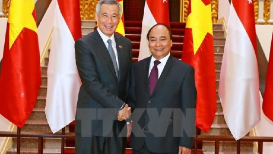 Leaders congratulate Singapore on 52nd National Day