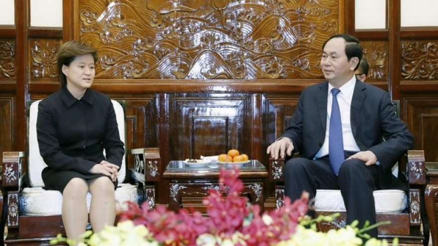 President hails Vietnam-Singapore strategic partnership